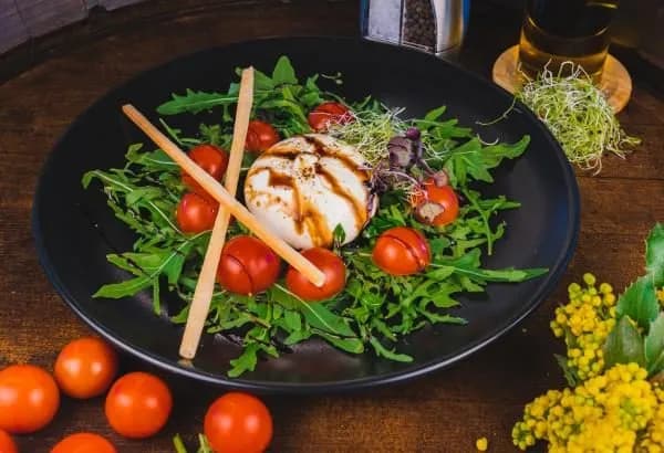Burrata Caprese